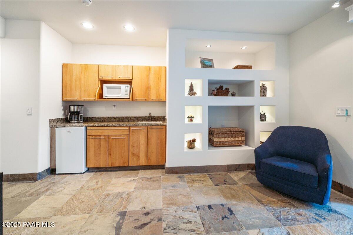 577 Donnybrook Circle Prescott, AZ 86303 - Photo 38 of 56 Living Room & Kitchenette