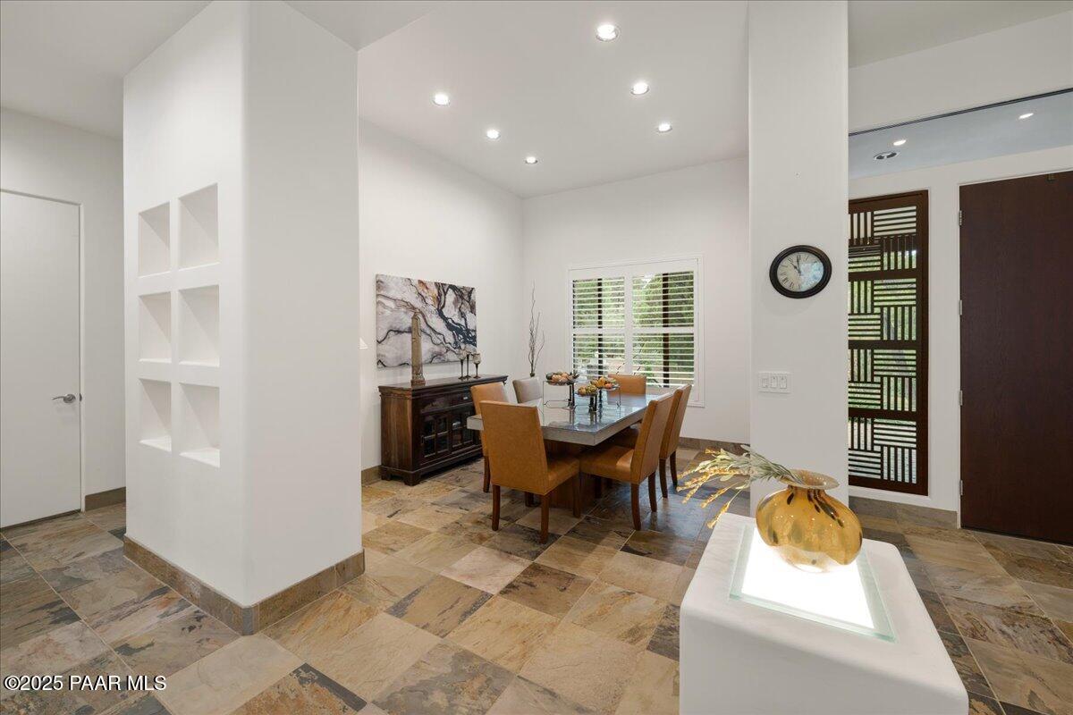 577 Donnybrook Circle Prescott, AZ 86303 - Photo 9 of 56 Dining Room