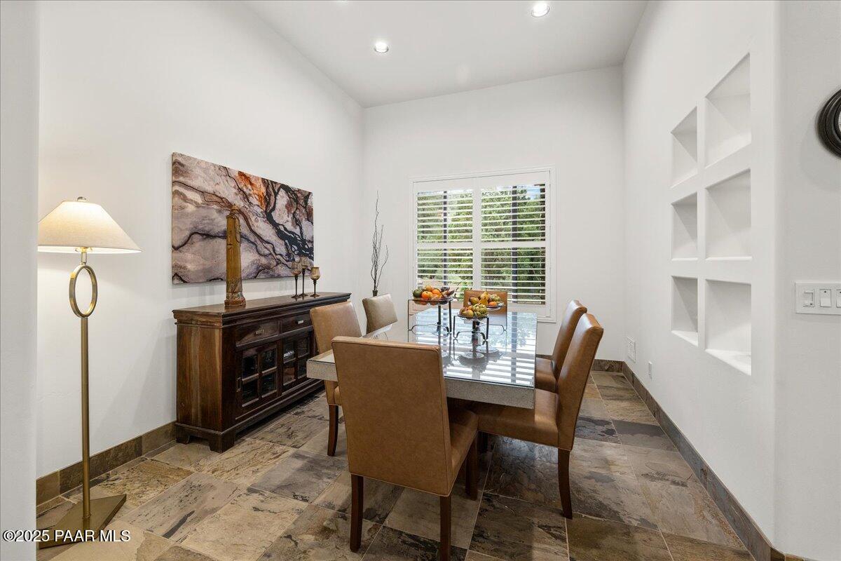 577 Donnybrook Circle Prescott, AZ 86303 - Photo 10 of 56 Dining Room