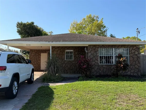 $3,300 | 3230 West St Conrad Street, Tampa, FL 33607