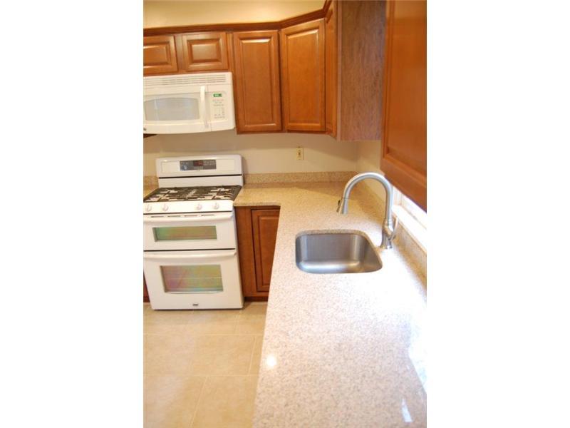 Kitchen. Great counter space offers lots of areas to prepare your meals.