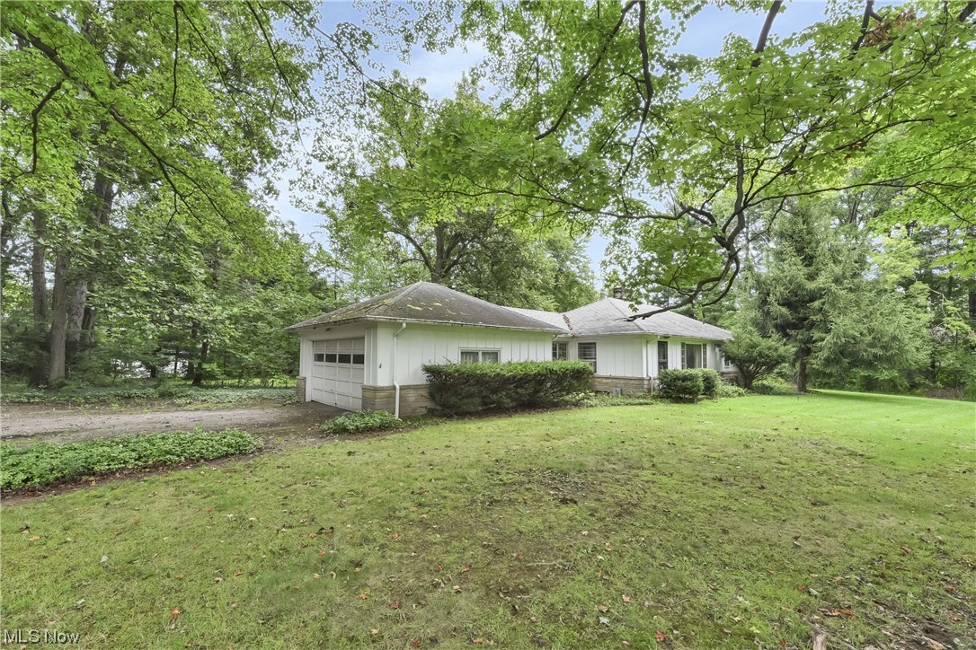 35855 Solon Road Solon, OH 44139 - Photo 9 of 26