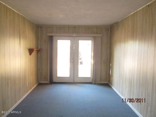 226 West Ruth Avenue Phoenix, AZ 85021 - Photo 11 of 14 BONUS ROOM