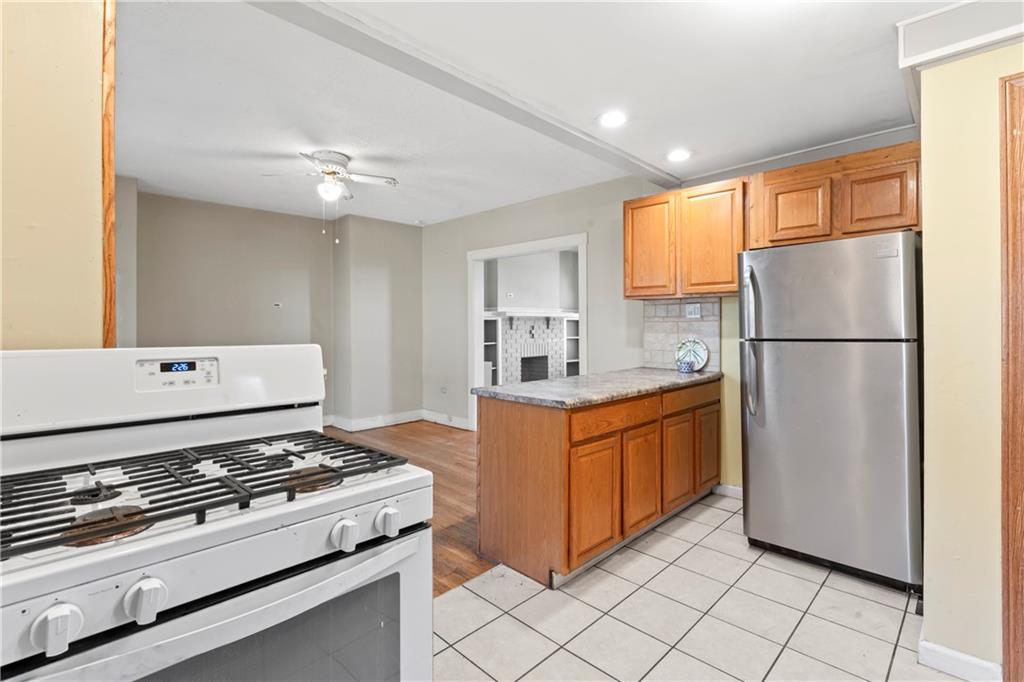 2006 Locust Street Pittsburgh, PA 15218 - Photo 11 of 29