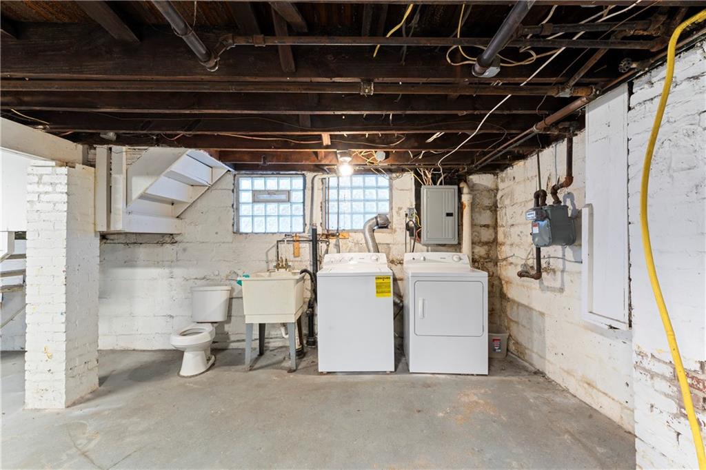 2006 Locust Street Pittsburgh, PA 15218 - Photo 21 of 29