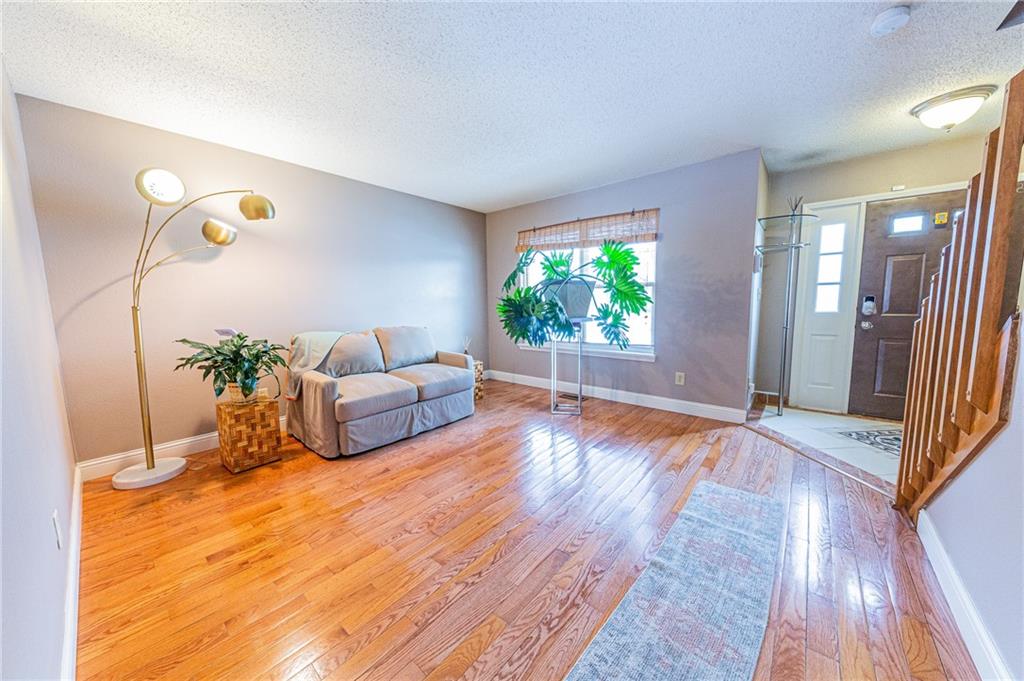 5246 Melbourne Road Indianapolis, IN 46228 - Photo 4 of 40 Gallery Image 4
