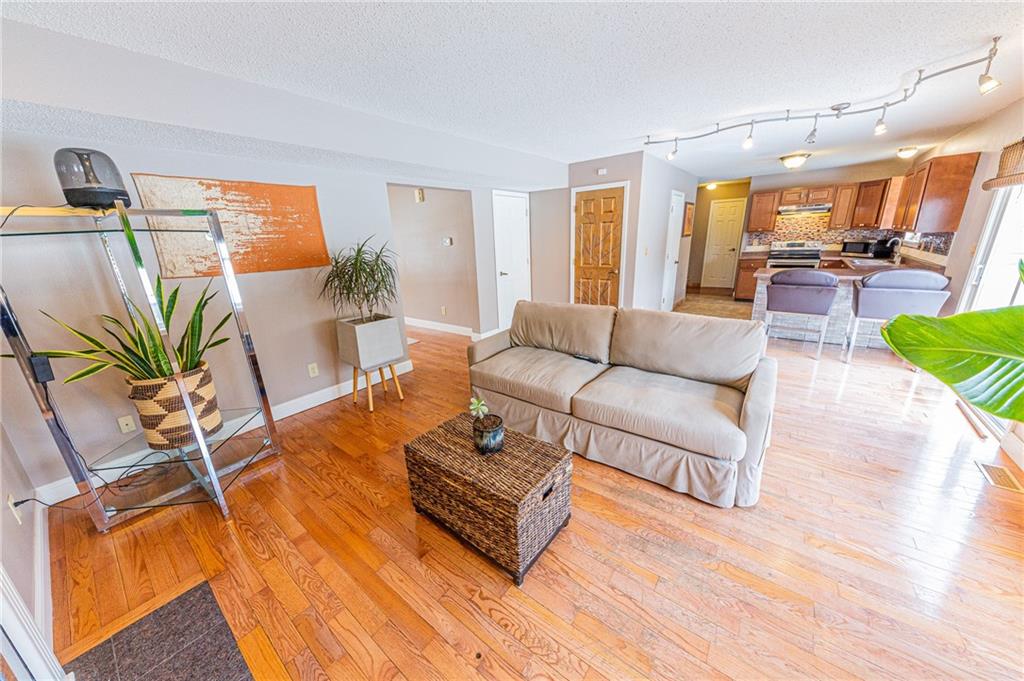 5246 Melbourne Road Indianapolis, IN 46228 - Photo 6 of 40 Gallery Image 6