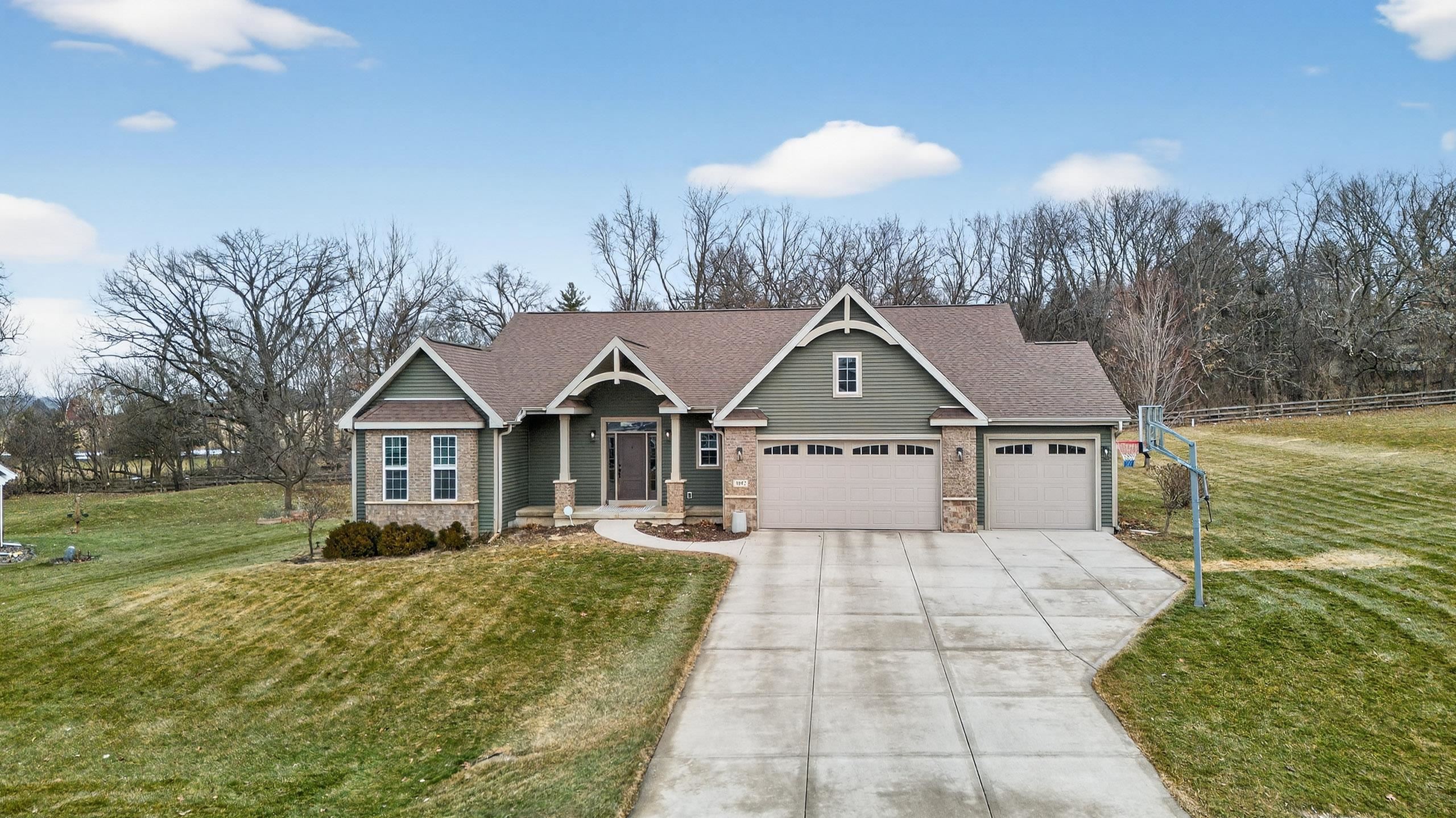 3092 Parker Pass Sun Prairie, WI 53590 - Photo 1 of 1