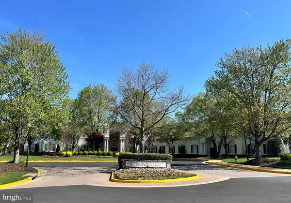 $615,000 | 6938 Walnut Hill Drive, Gainesville, VA 20155