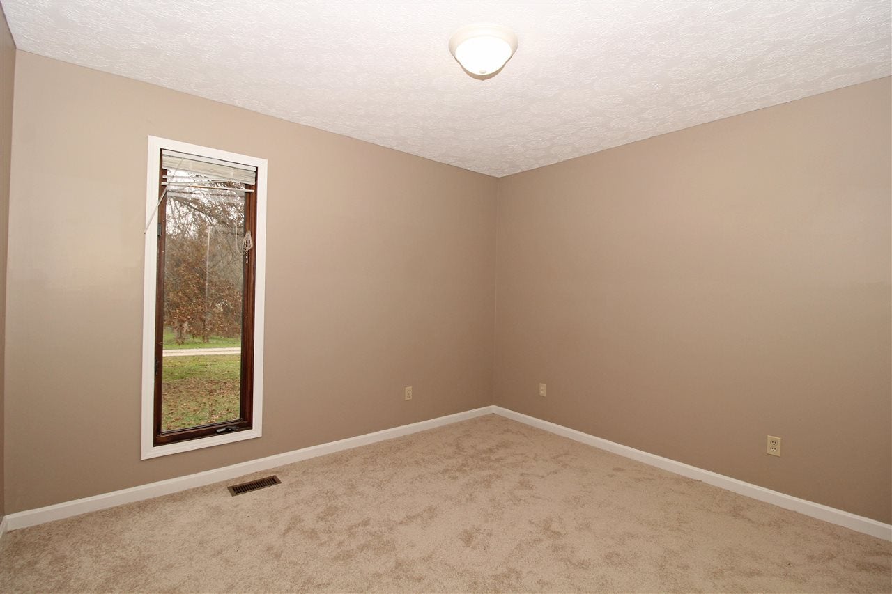 4979 Hinchman Bend Road Salt Rock, WV 25559 - Photo 7 of 10 Gallery Image 7