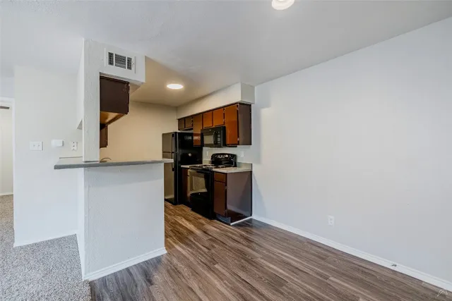 $1,285 | 2809 West William Cannon Drive, Unit E107, Austin, TX 78745