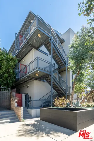 $11,500 | 710 North Orlando Avenue, Unit 201, West Hollywood, CA 90069