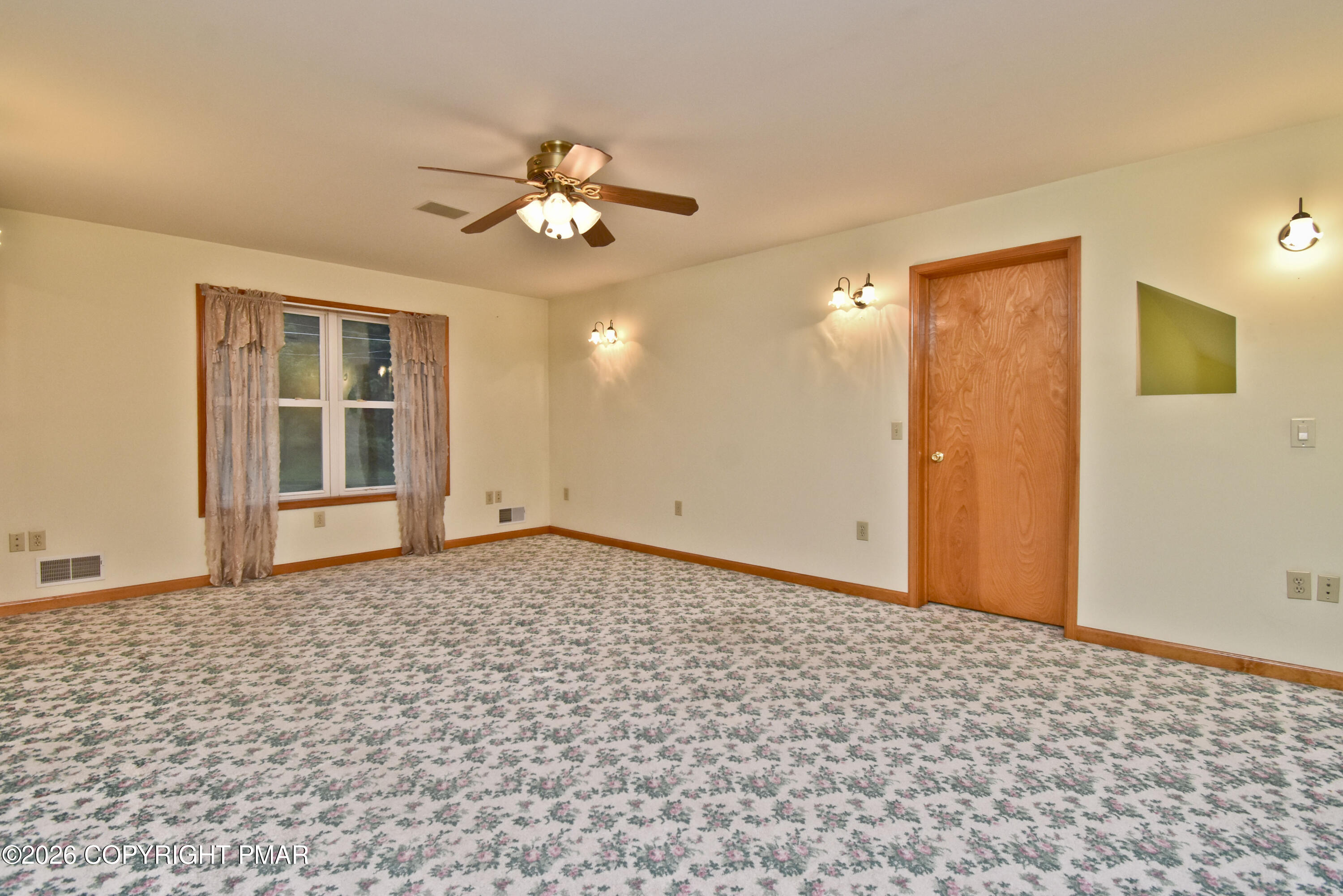 182 Frantz Road Bartonsville, PA 18321 - Photo 25 of 60 9 Primary (1)