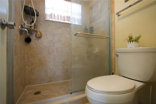 $115,000 | 6670 Royal Palm Boulevard, Unit 308K, Pompano Beach, FL 33063