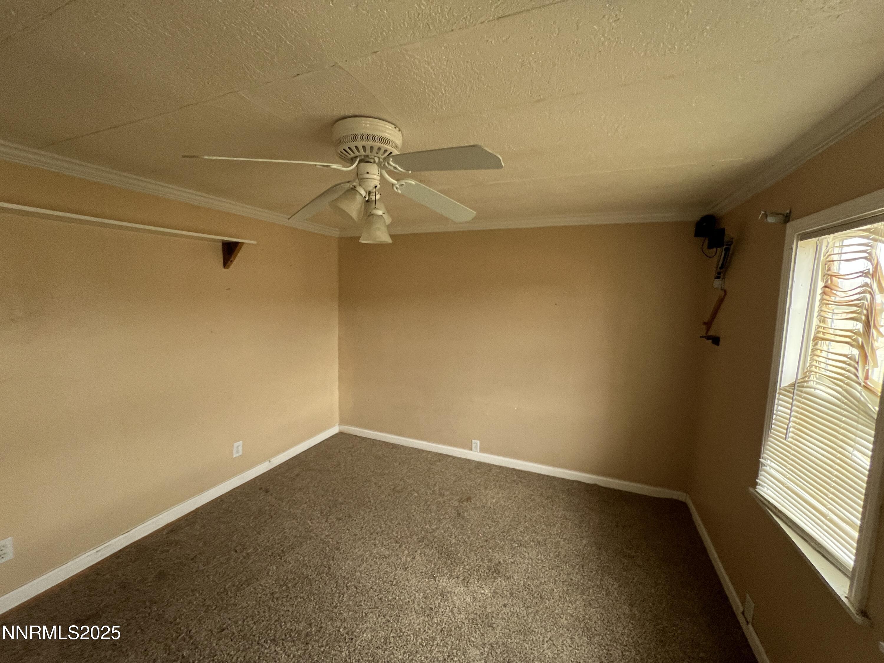 4080 Goldfinch Drive Reno, NV 89508 - Photo 7 of 16 IMG_3964