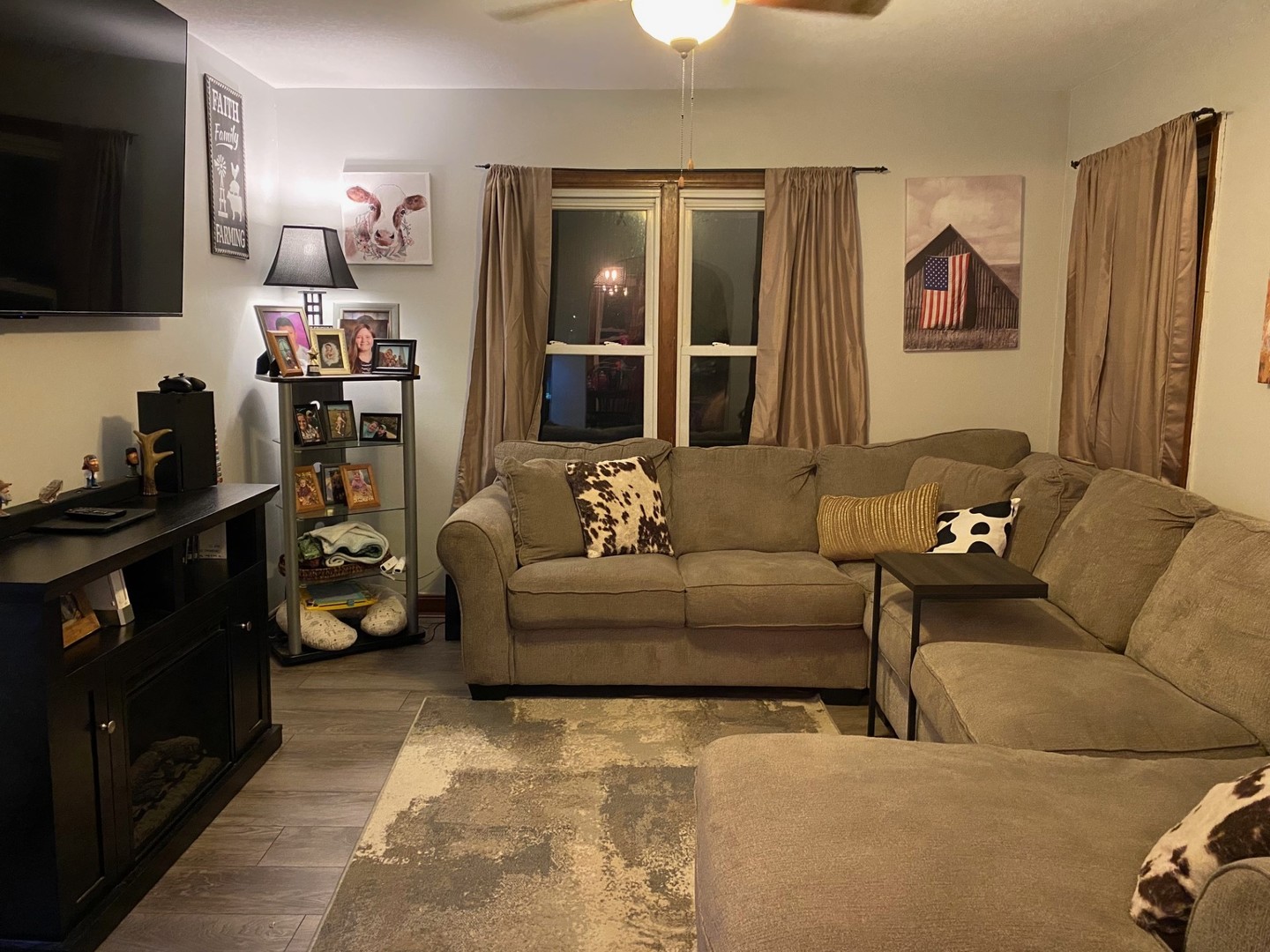 4373 East 250th Road Mendota, IL 61342 - Photo 6 of 26 a living room with furniture and a flat screen tv
