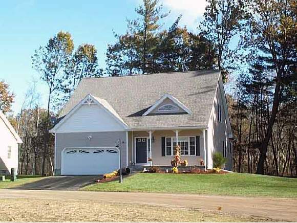 14 Carriage Road, Unit 35 Litchfield, NH 03052 - Photo 1 of 1