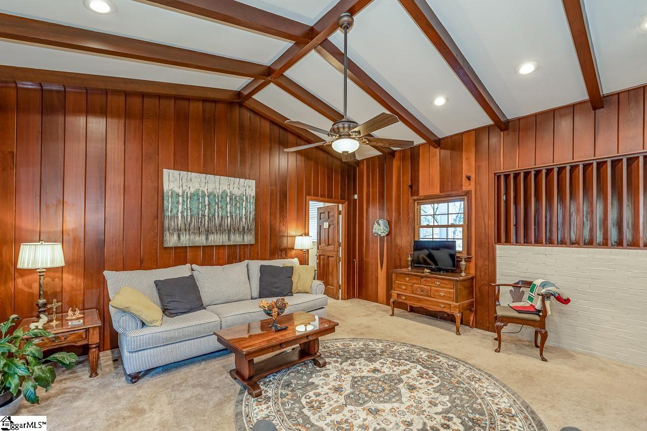 305 Sweetbriar Road Greenville, SC 29615 - Photo 15 of 36 Gallery Image 15