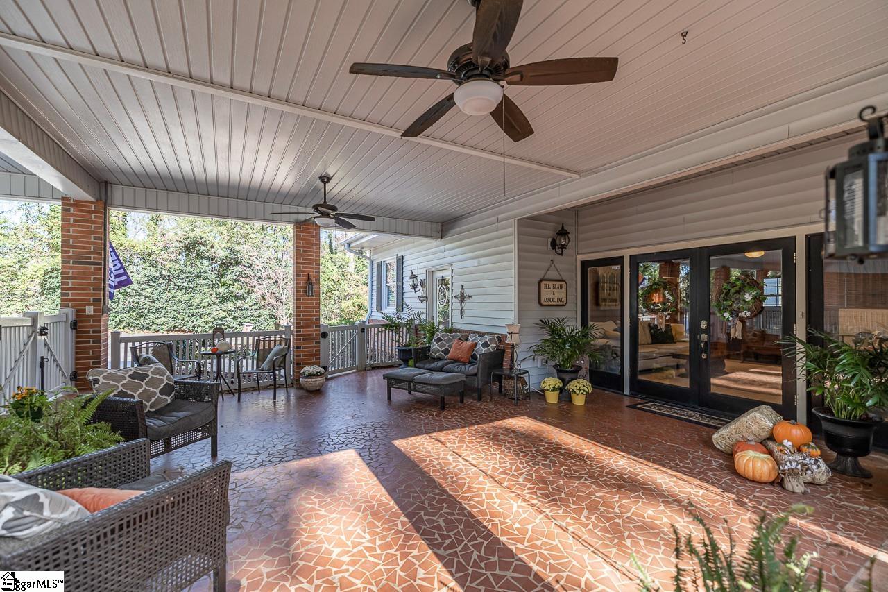 305 Sweetbriar Road Greenville, SC 29615 - Photo 28 of 36 Gallery Image 28