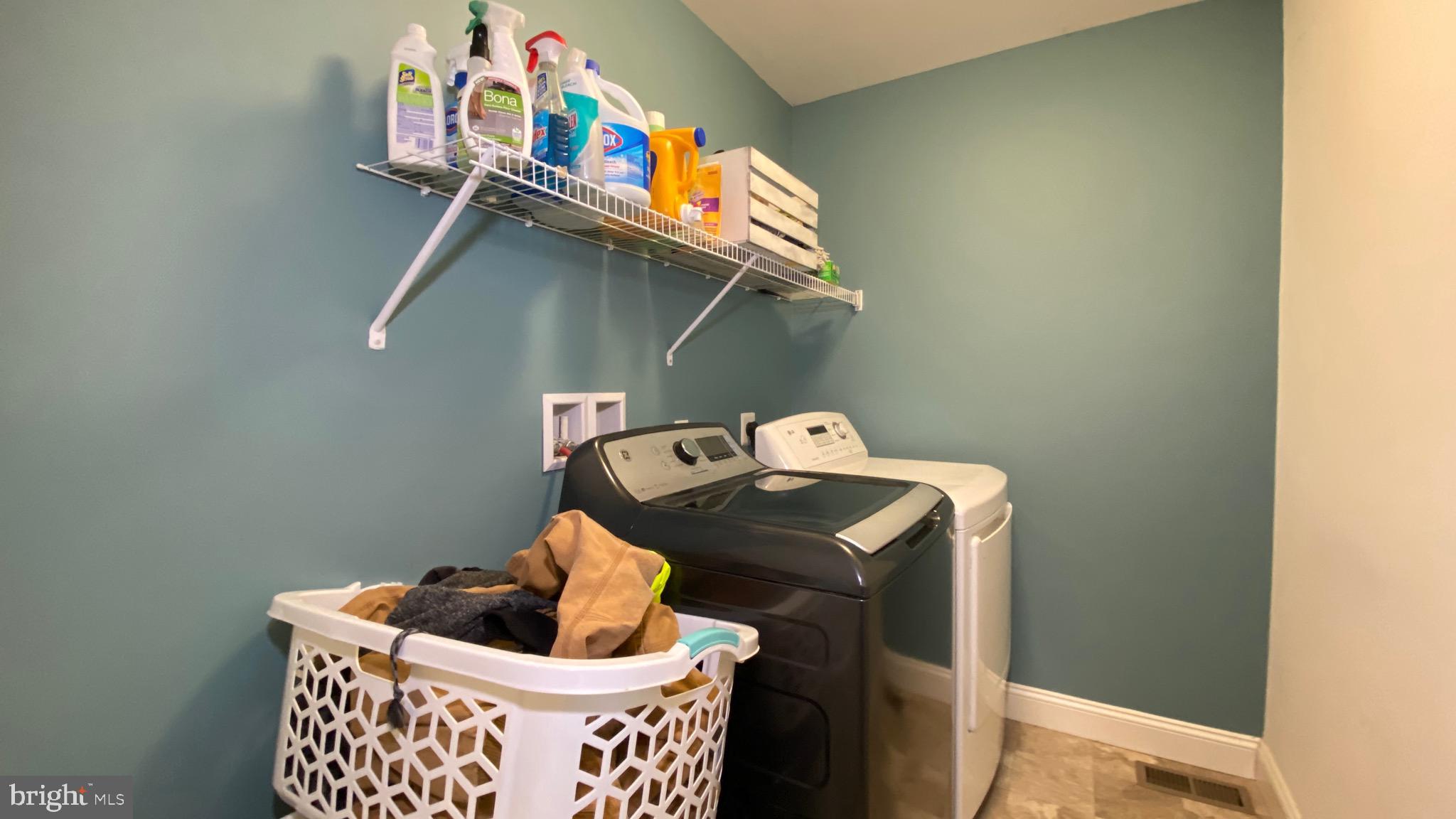 2017 Prout Farm Road Pottstown, PA 19464 - Photo 21 of 27 Laundry room