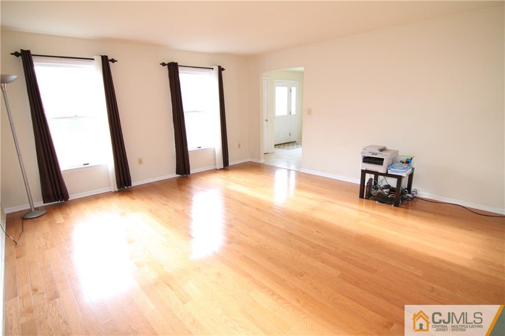 165 Deans Rhode Hall Road Monmouth Junction, NJ 08852 - Photo 4 of 18 Gallery Image 4