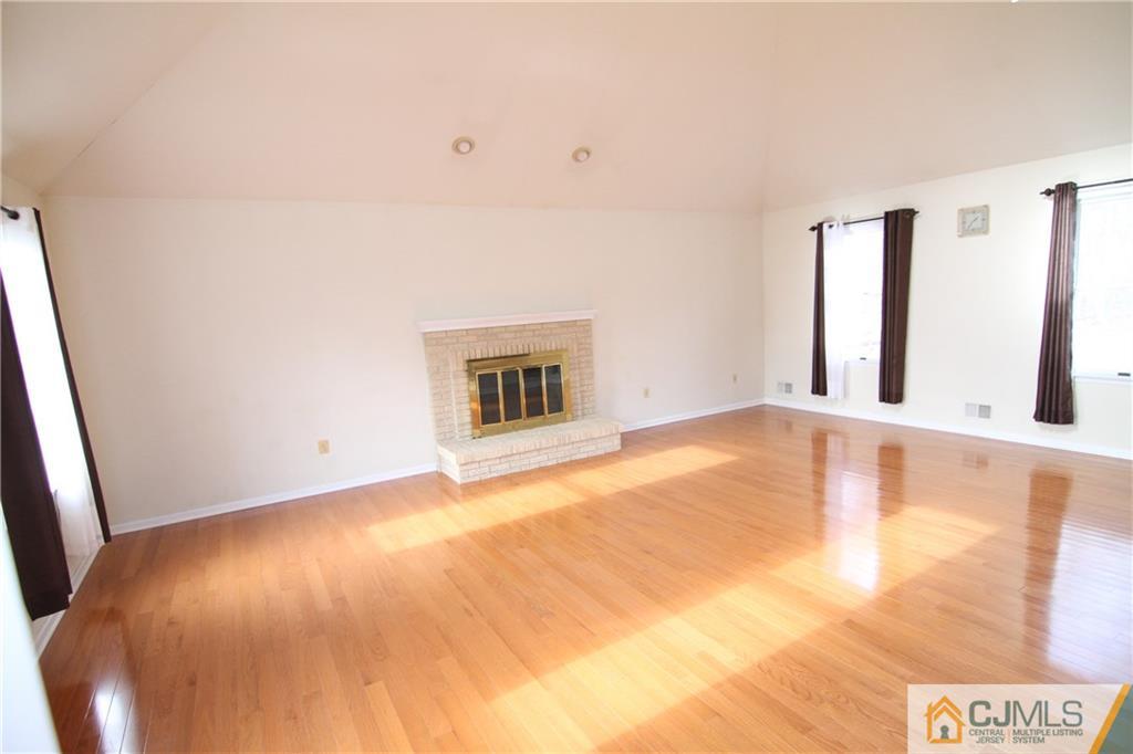 165 Deans Rhode Hall Road Monmouth Junction, NJ 08852 - Photo 7 of 18 Gallery Image 7