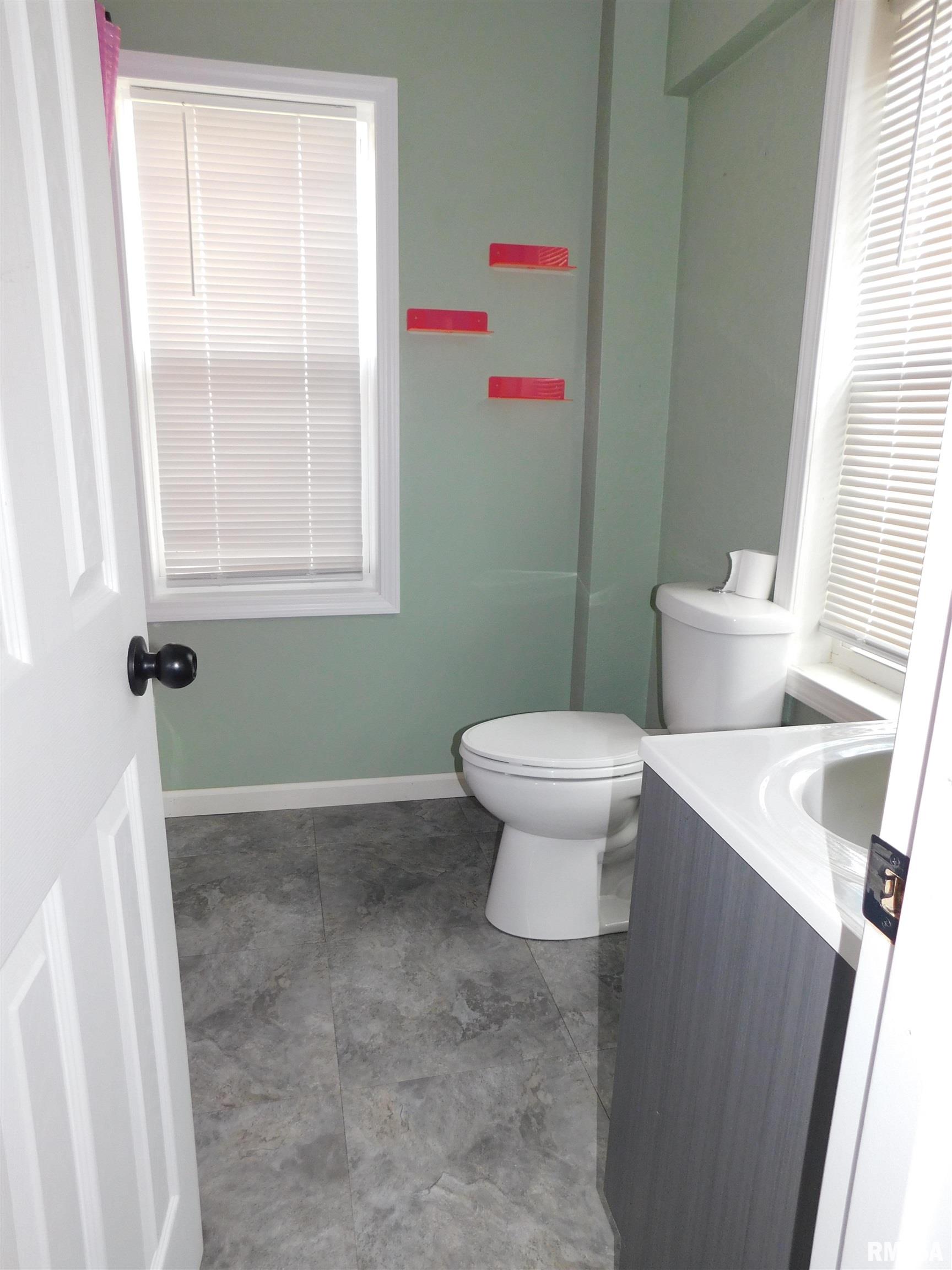 618 3rd Street Colona, IL 61241 - Photo 8 of 15 Gallery Image 8