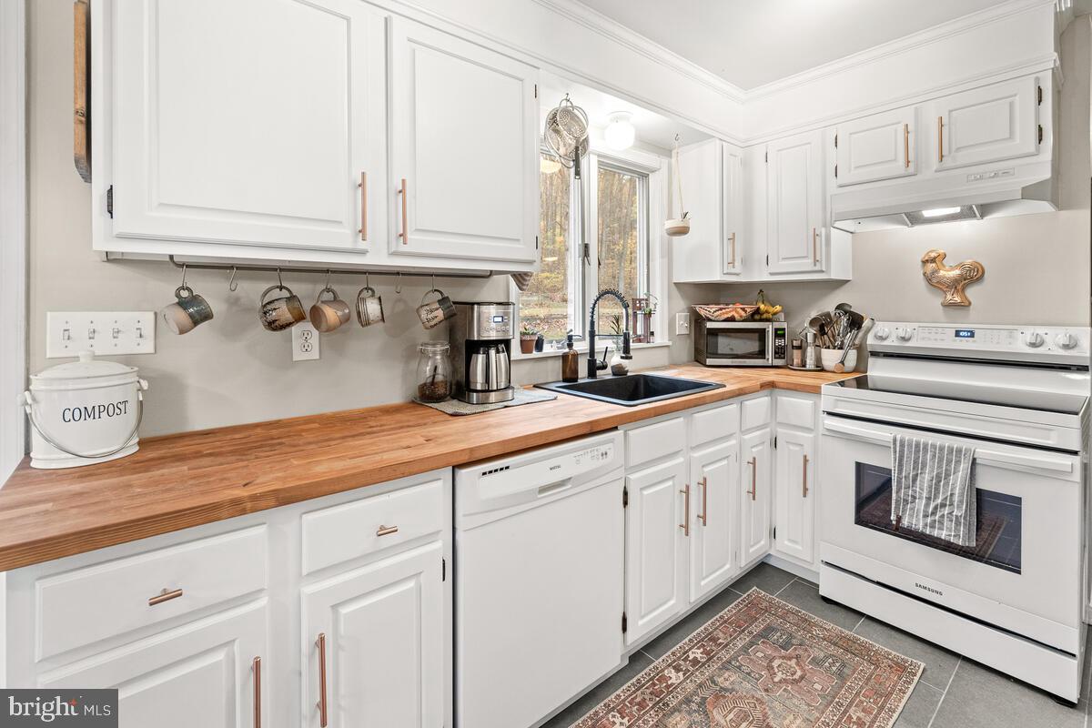 6126 Mountain Church Road Jefferson, MD 21755 - Photo 14 of 38 Gallery Image 14