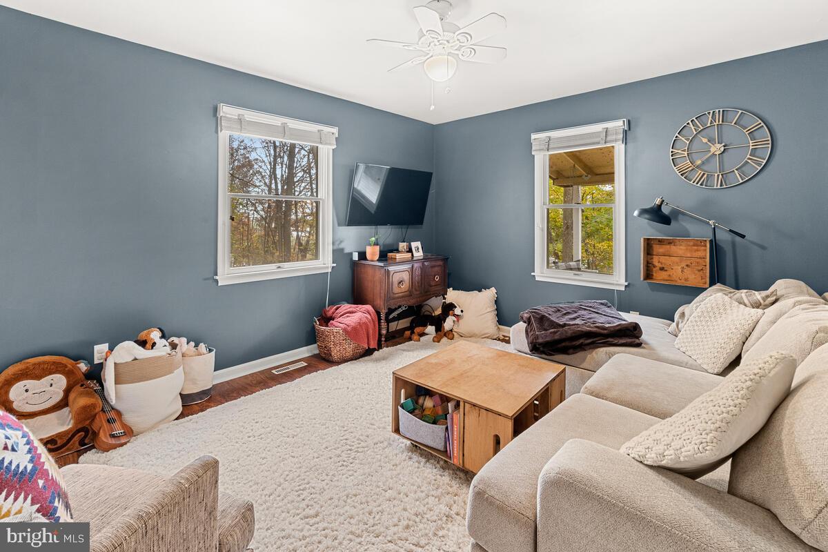 6126 Mountain Church Road Jefferson, MD 21755 - Photo 6 of 38 Gallery Image 6