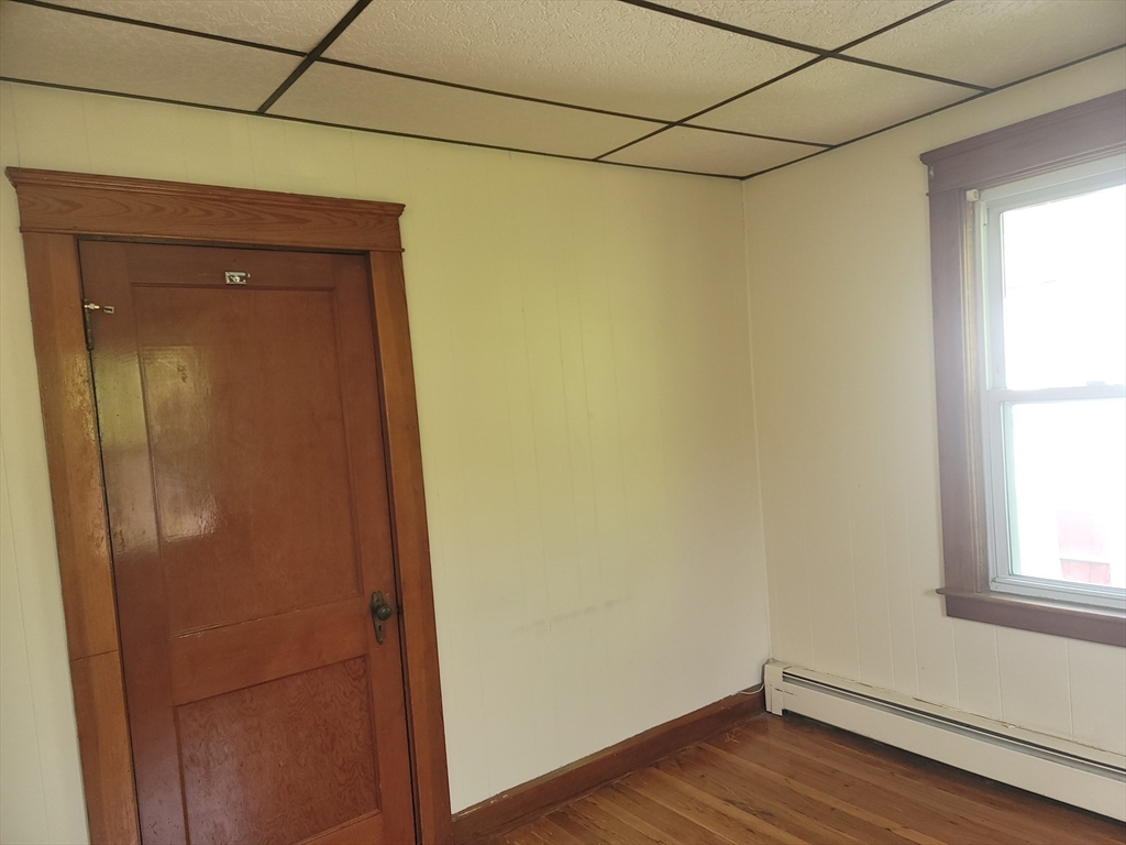 13 Hartley Street, Unit 2L Webster, MA 01570 - Photo 5 of 7