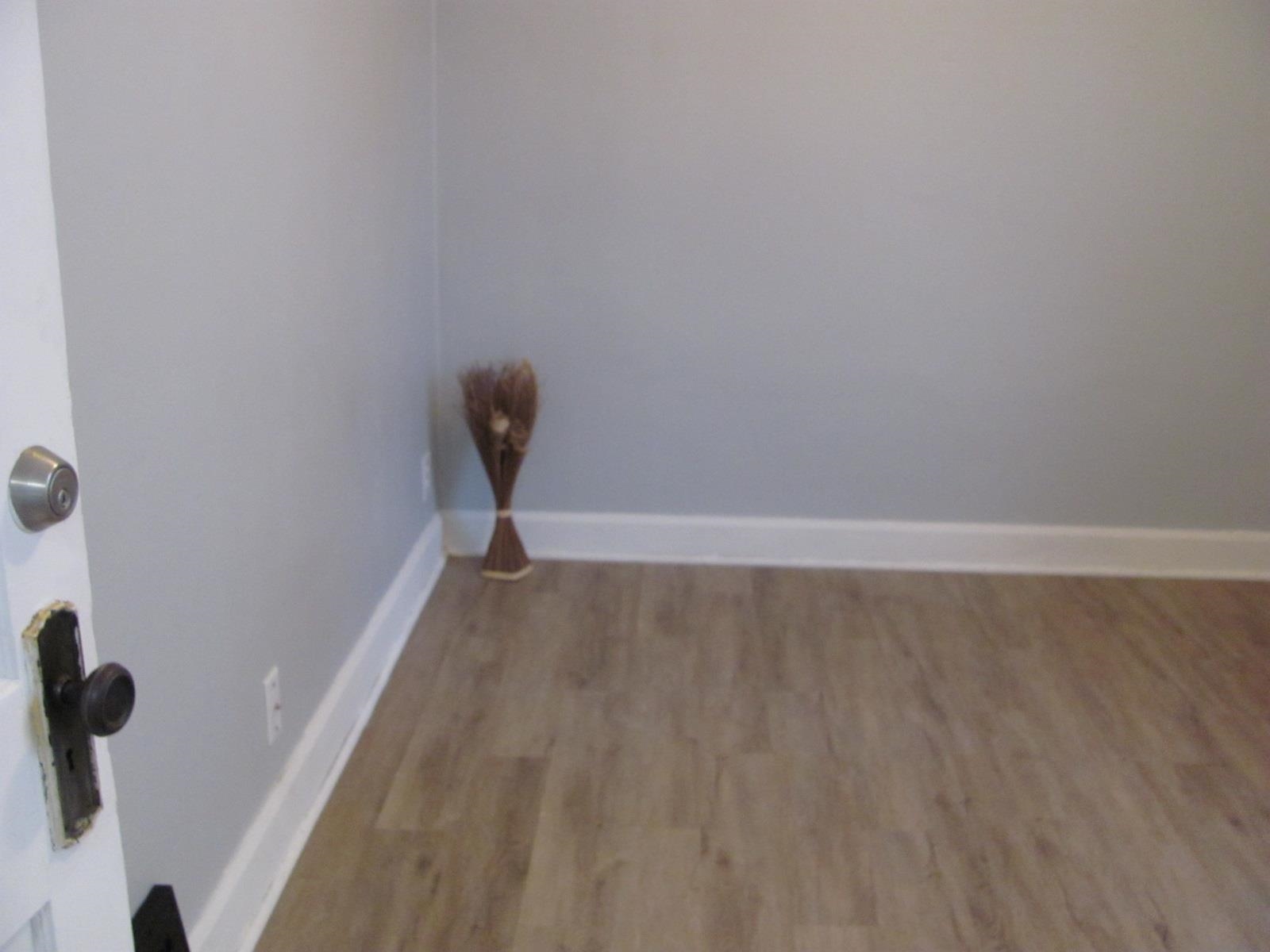 1817 Ridge Avenue Rockford, IL 61103 - Photo 15 of 48 a view of a room