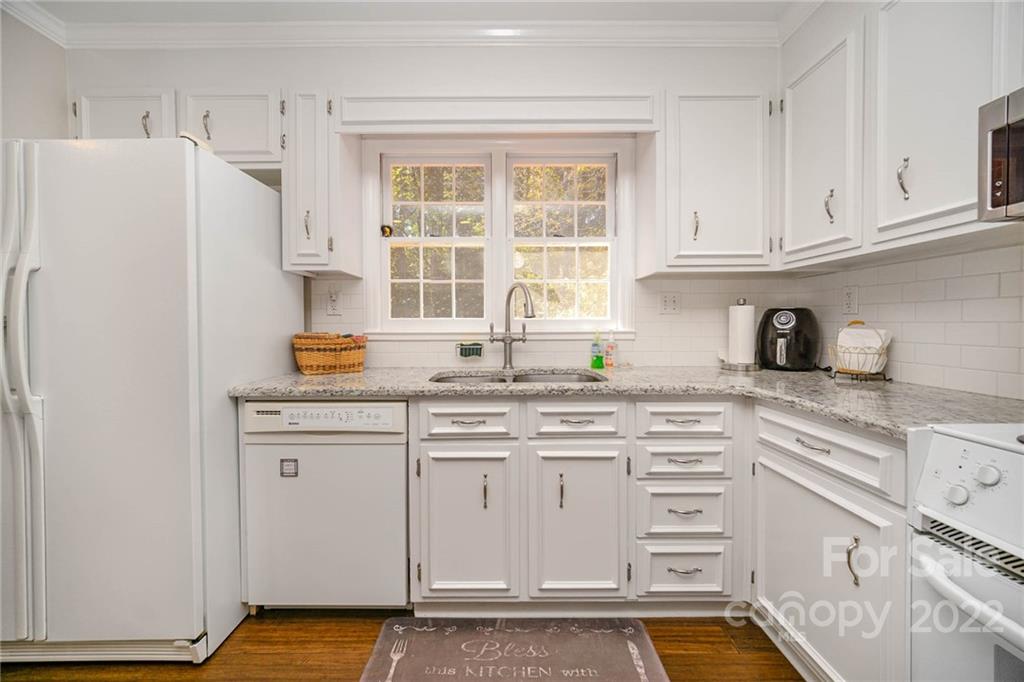 116 Dovershire Road Charlotte, NC 28270 - Photo 14 of 44 Gallery Image 14