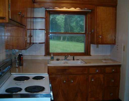 159 Cleland Mill Road New Castle, PA 16102 - Photo 2 of 8 Kitchen.