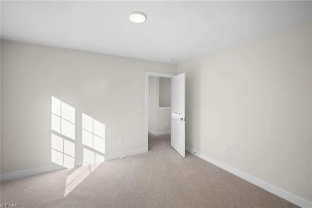 $530,000 | 928 Kapstone Crossing, Lexington, NC 27295