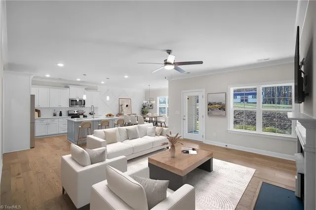 $530,000 | 928 Kapstone Crossing, Lexington, NC 27295