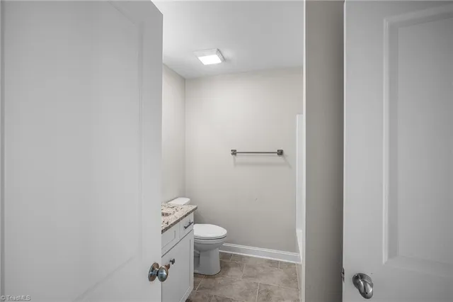 $530,000 | 928 Kapstone Crossing, Lexington, NC 27295