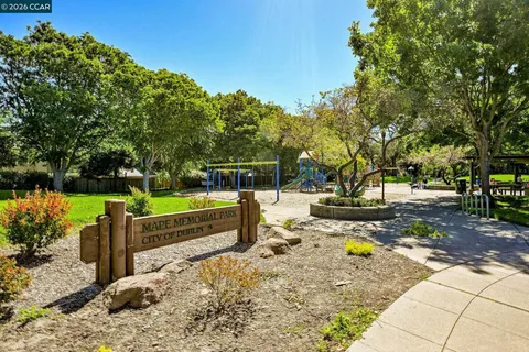 $915,000 | 7556 Silvertree Lane, Dublin, CA 94568