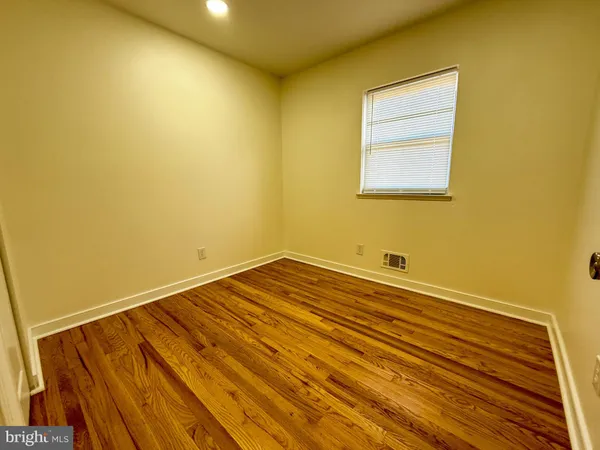 $2,650 | 504 Crisfield Road, Baltimore, MD 21220