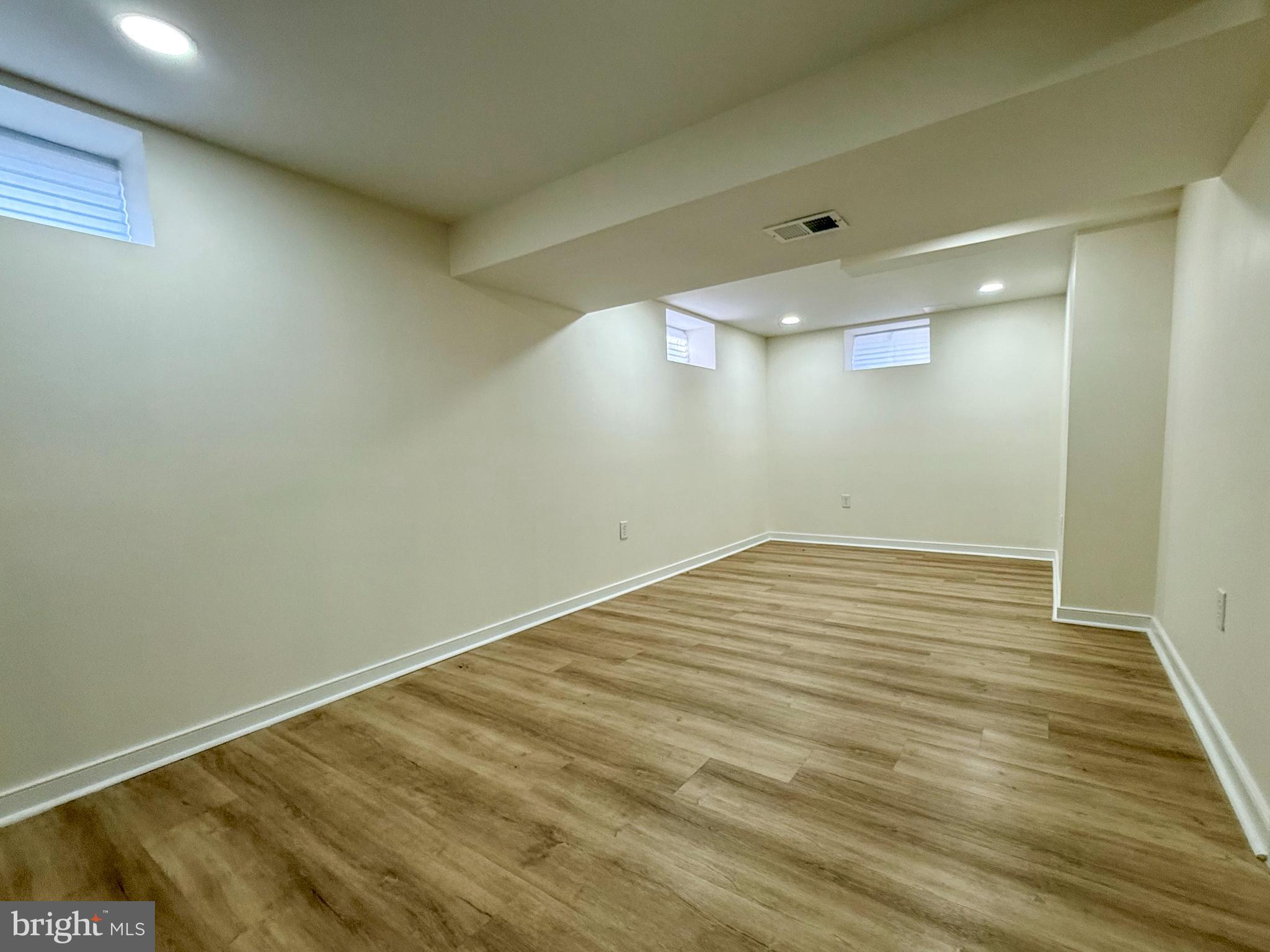 504 Crisfield Road Baltimore, MD 21220 - Photo 23 of 33