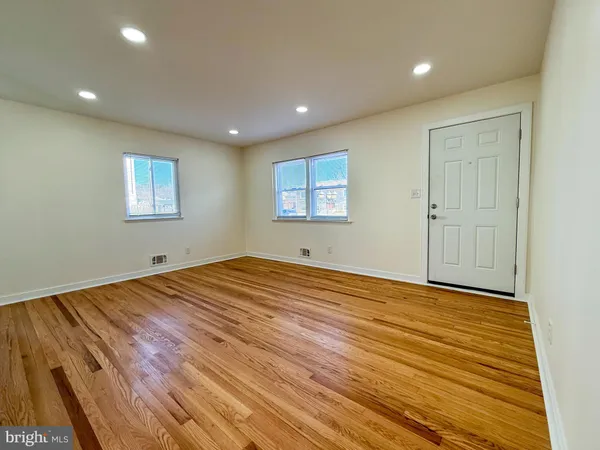 $2,650 | 504 Crisfield Road, Baltimore, MD 21220