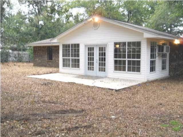 6493 Da Lisa Road Milton, FL 32583 - Photo 3 of 14 Gallery Image 3