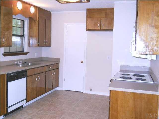 6493 Da Lisa Road Milton, FL 32583 - Photo 10 of 14 Gallery Image 10