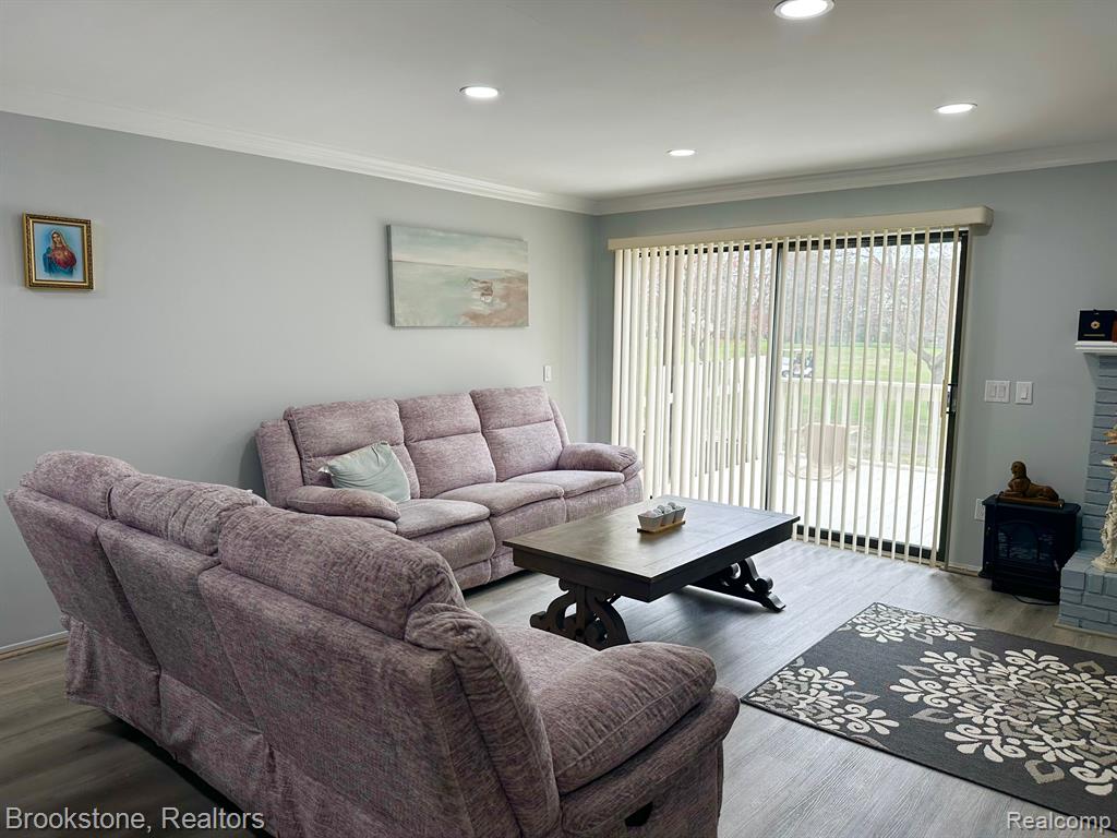 632 Tennyson Rochester Hills, MI 48307 - Photo 17 of 34