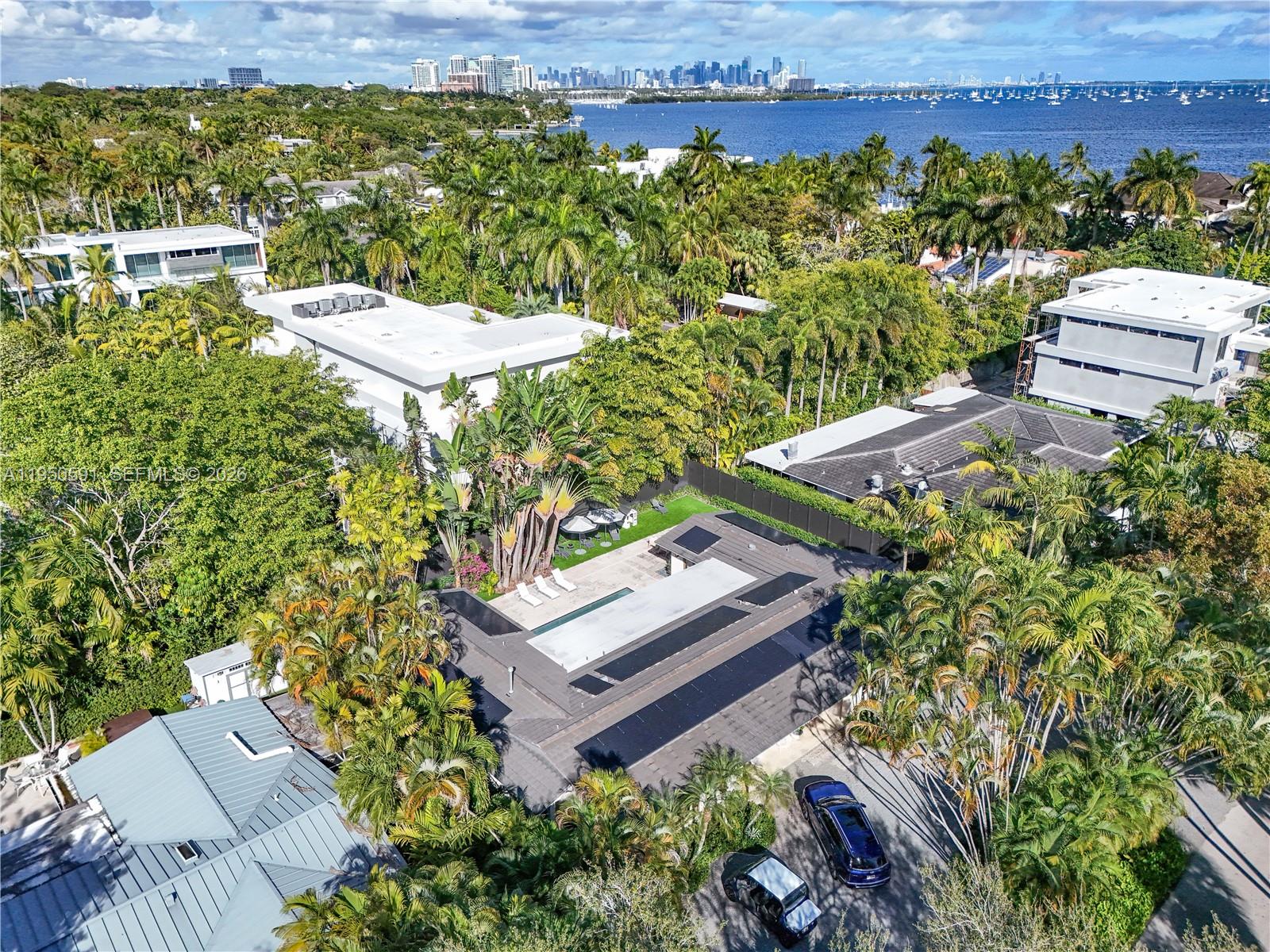 3625 Battersea Road Miami, FL 33133 - Photo 32 of 33