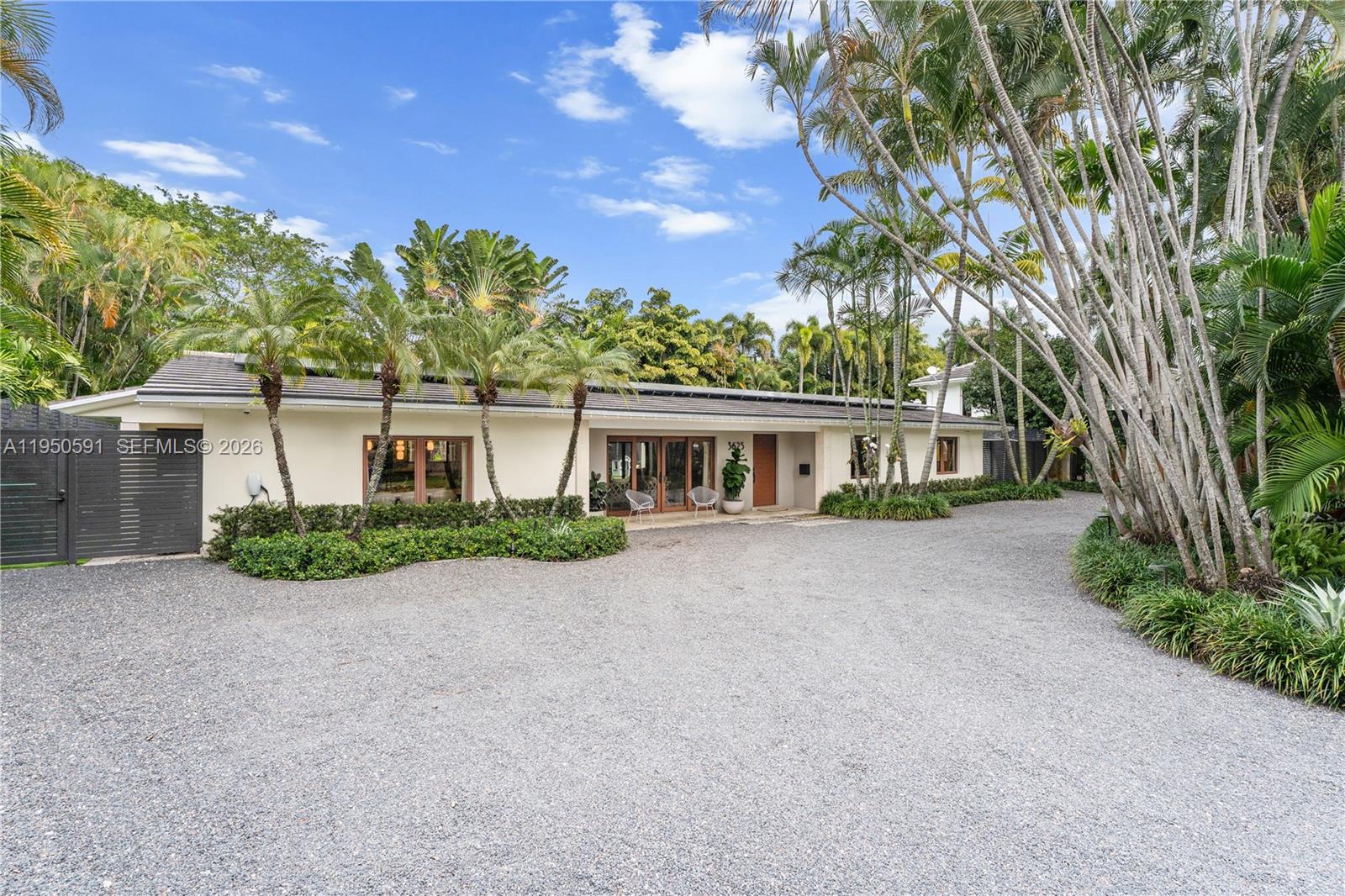 3625 Battersea Road Miami, FL 33133 - Photo 6 of 33