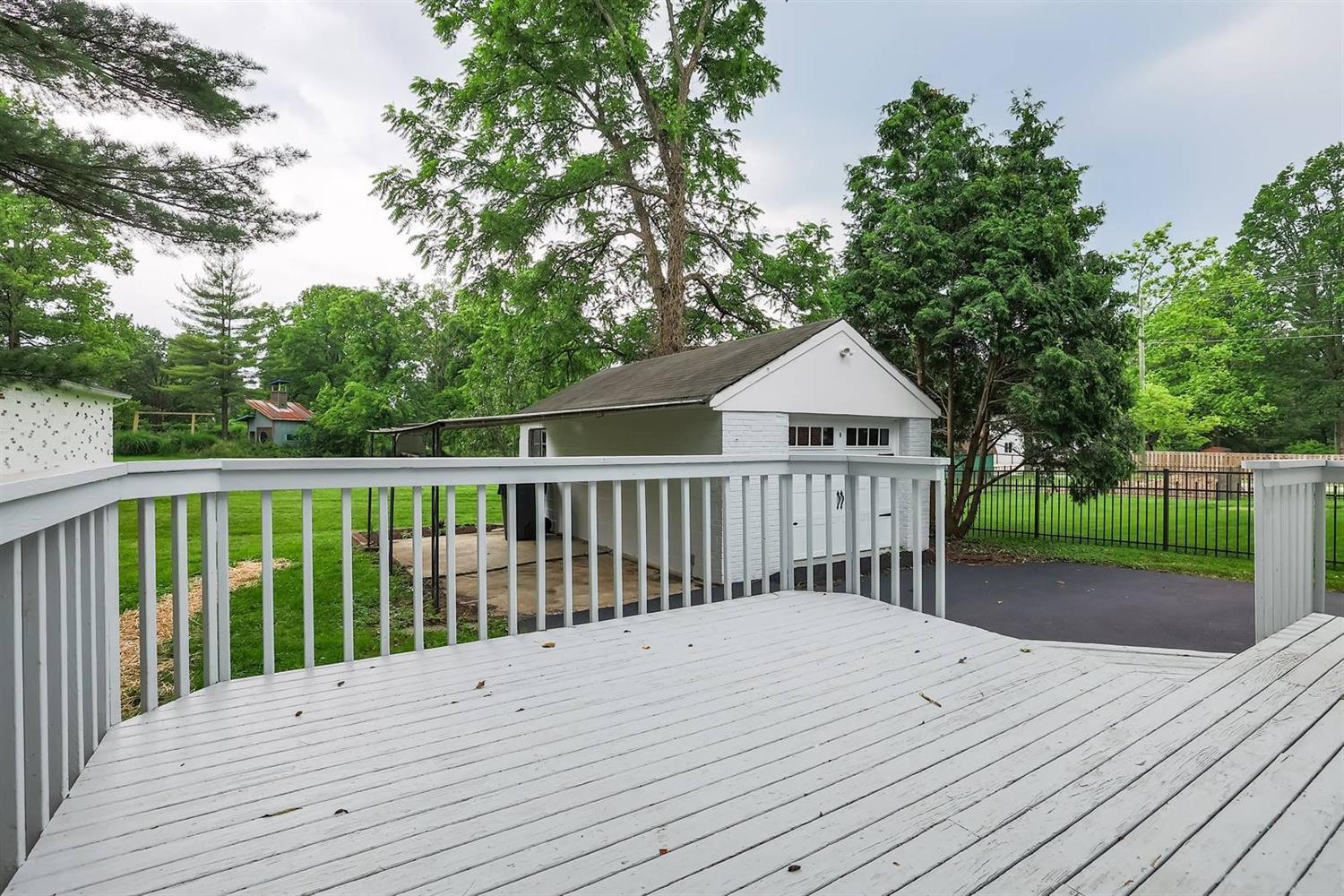 7637 Shawnee Run Road Madeira, OH 45243 - Photo 17 of 25 Gallery Image 17