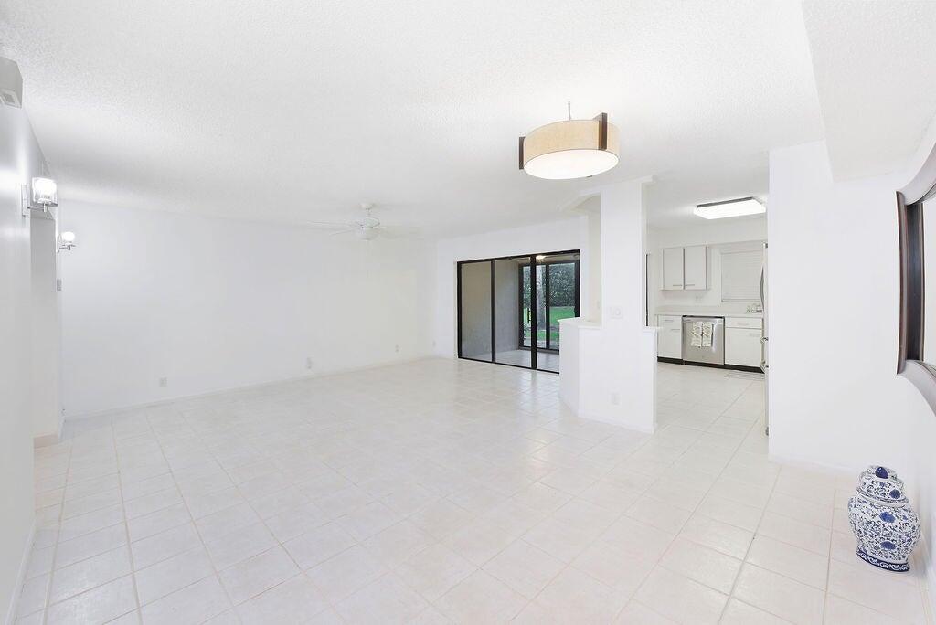 17340 Boca Club Boulevard, Unit 704 Boca Raton, FL 33487 - Photo 6 of 27 a view of livingroom with furniture