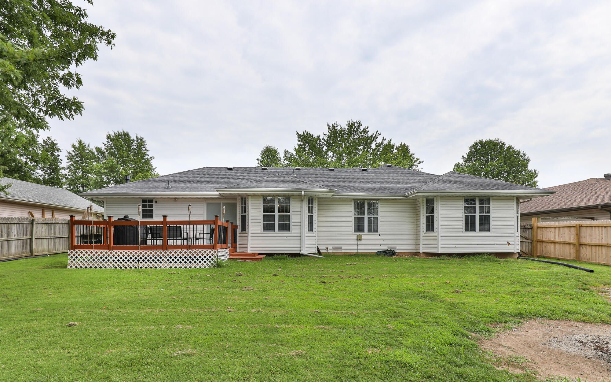 335 South Foster Avenue Springfield, MO 65802 - Photo 26 of 28 7M4A9121