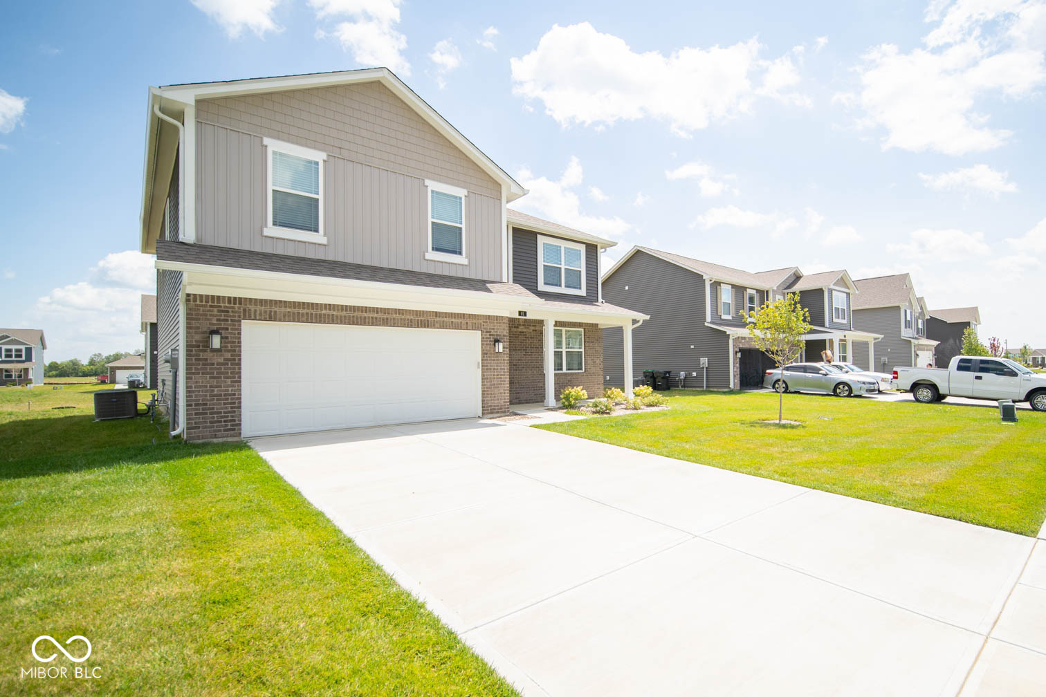 91 Booth Street Whiteland, IN 46184 - Photo 3 of 41