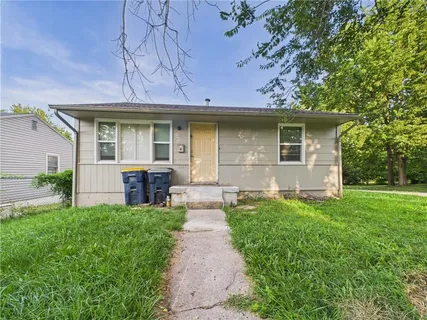 $80,100 | 6149 Agnes Avenue, Kansas City, MO 64130